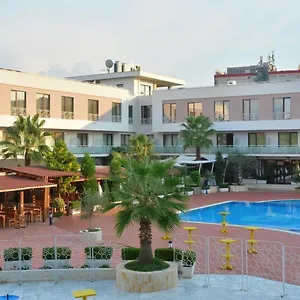 Semesteranläggning (resort) Te Stela &
